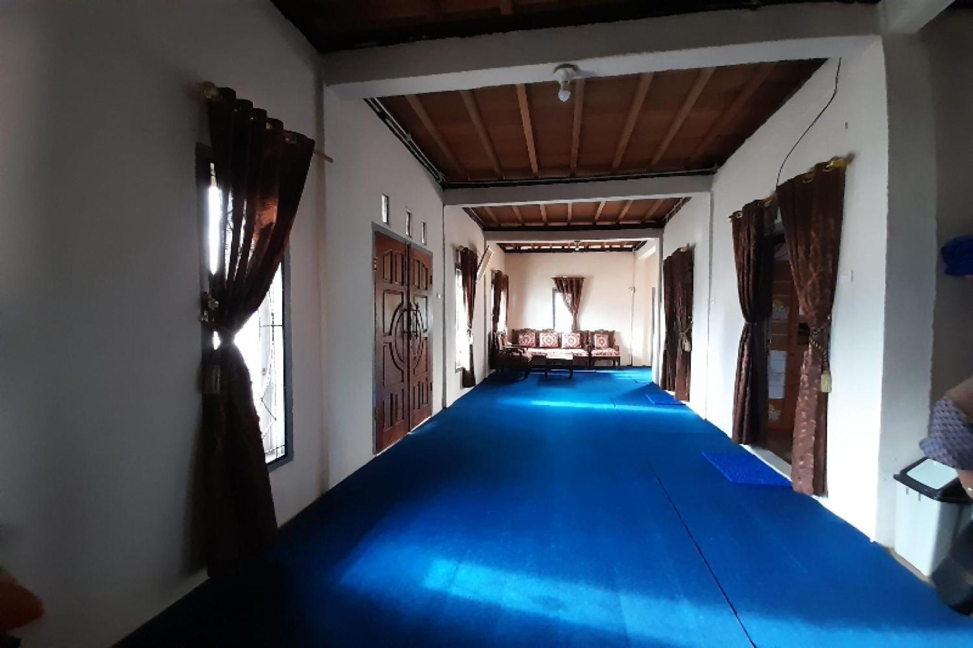 OYO HOMES 91248 Desa Wisata Banding Agung Danau Ranau Bagian luar foto